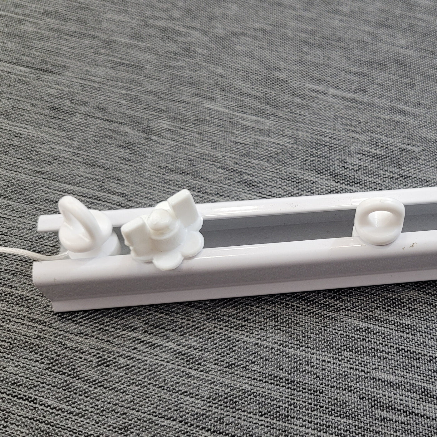 Curtain Track Stop – Adjustable & Reusable Curtain Rail Clip (White) | Fits multiple Wave/ Riplefold Tracks